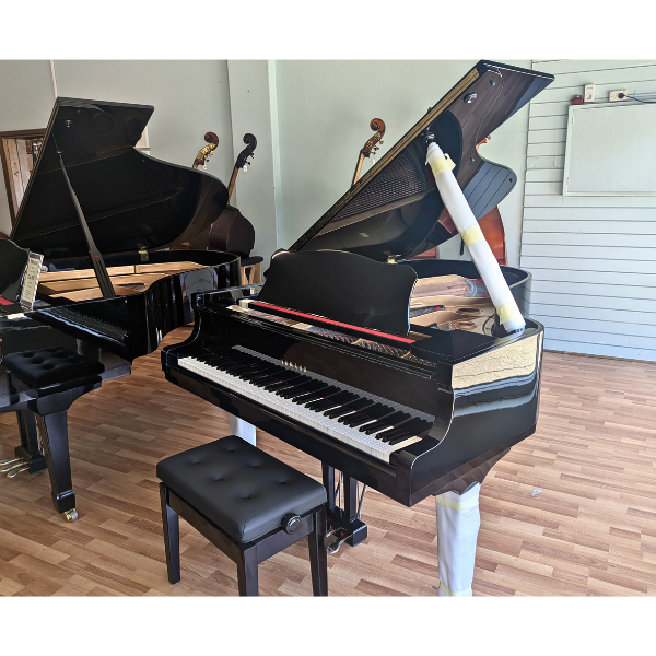 Yamaha Refurbished G3E Grand Piano (SN2233935)