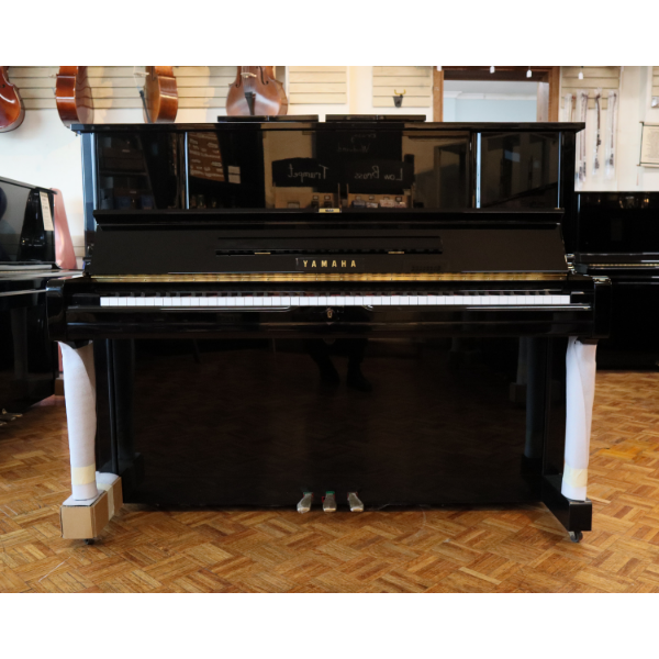Yamaha UX1 Refurbished Upright Piano (SN3852378)