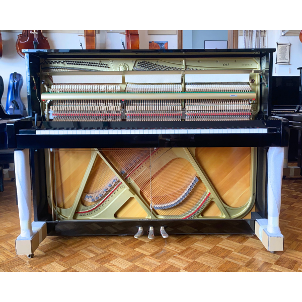Yamaha YM5 Refurbished Upright Piano (SN6010535)