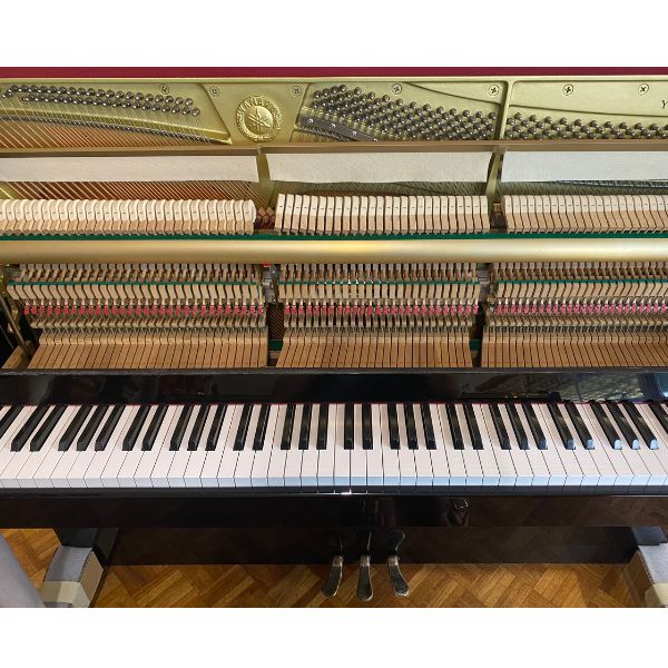 Yamaha YM5 Refurbished Upright Piano (SN6010535)