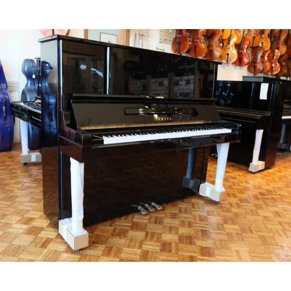 Yamaha YUX Refurbished Upright Piano (SN3245624)