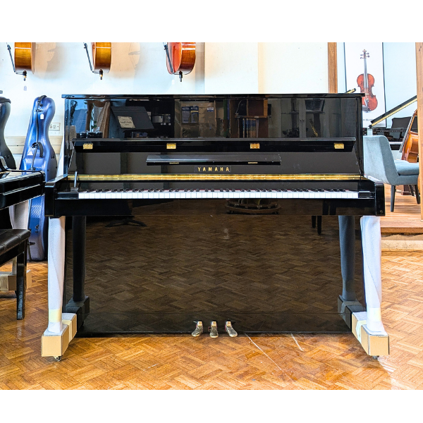 Yamaha YM5 Refurbished Upright Piano (SN6010535)