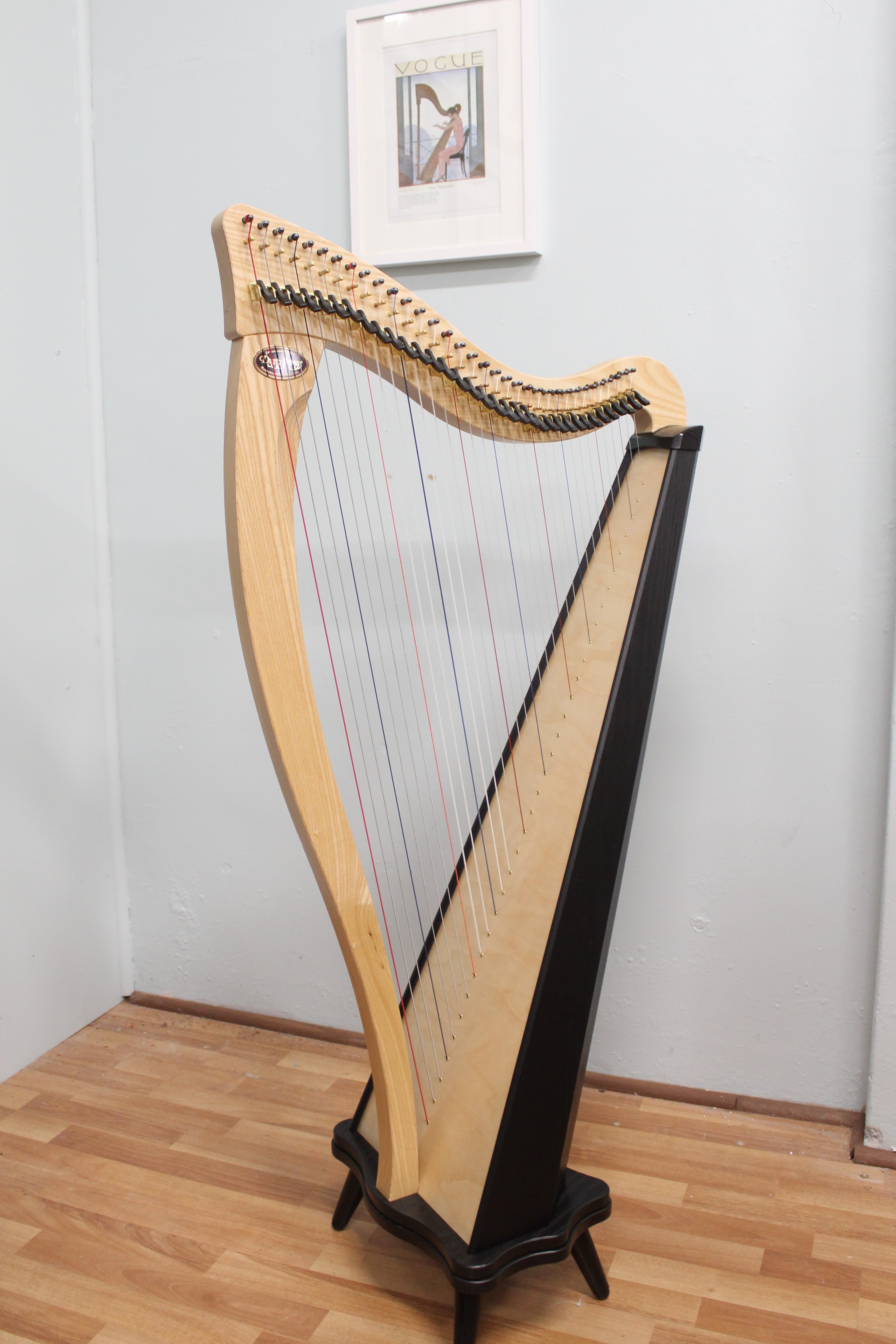 Dusty Strings Ravenna Harp