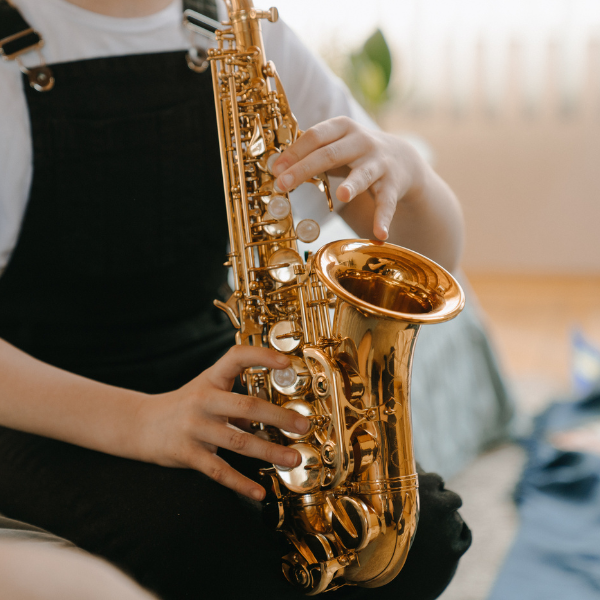 Child learning saxophone, when should my child learn wind or brass instrument, best age for learning wind brass instrument